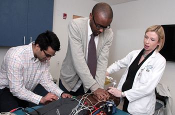 Medical students train CPR on a dummy